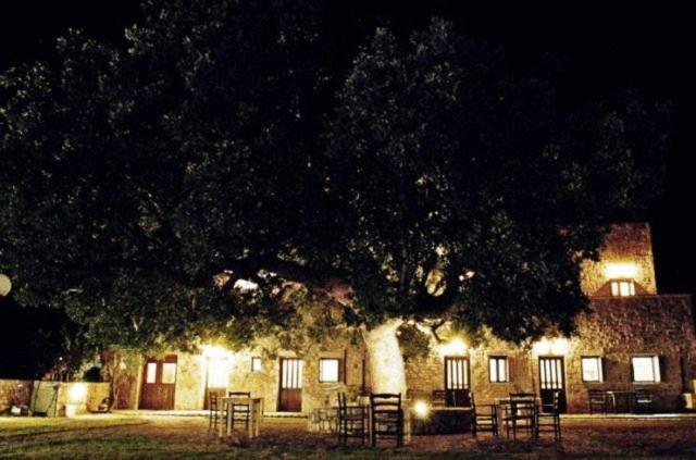 Vlyhada Guesthouse Pírgos Dhiroú Zewnętrze zdjęcie