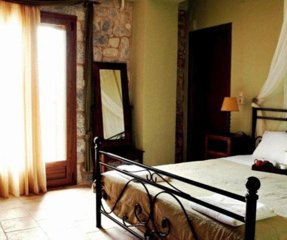 Vlyhada Guesthouse Pírgos Dhiroú Zewnętrze zdjęcie